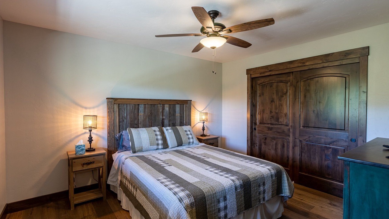 Photo of Bedroom in San Juan River Village