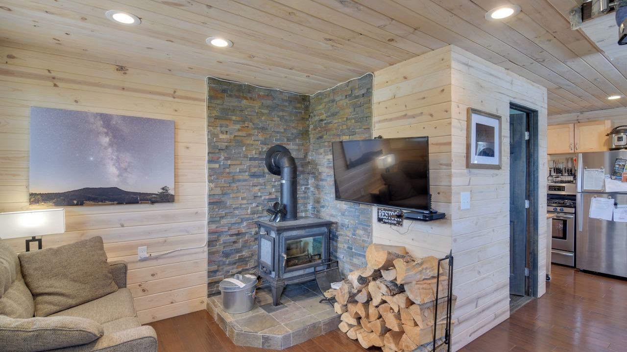 Photo of Bedroom in Stagetop