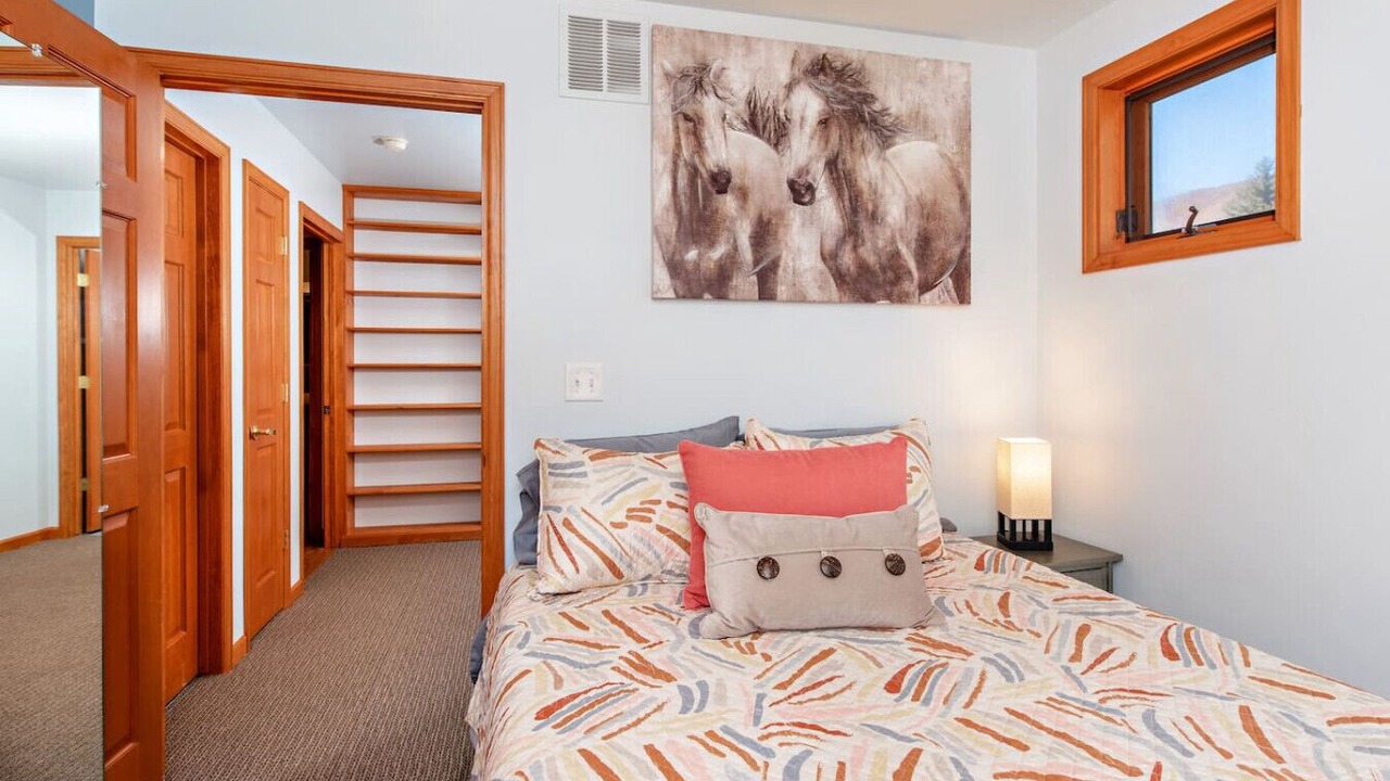 Photo of Bedroom in Glenwood Springs