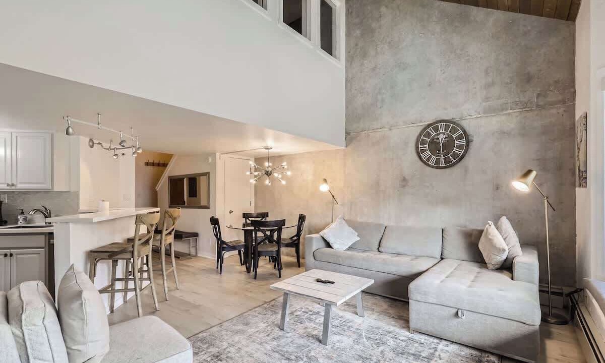 Photo of Livingroom in Copper Mountain Village