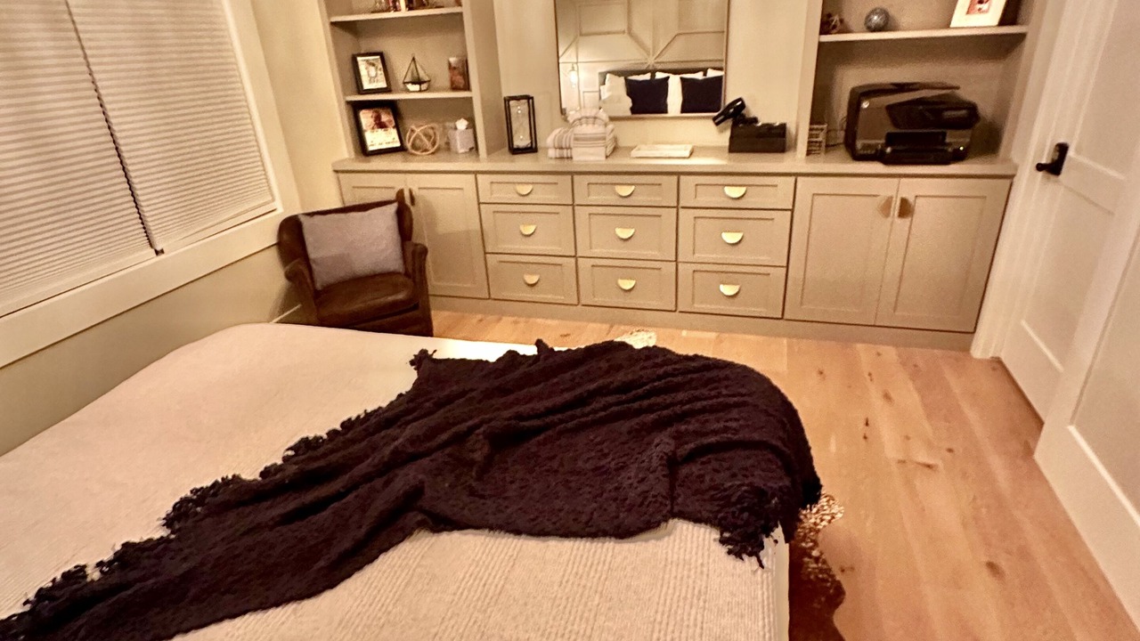 Photo of Bedroom in Larkspur