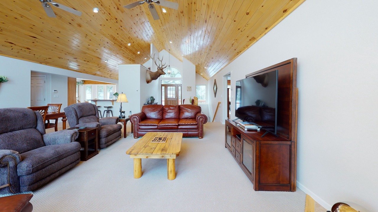 Photo of Livingroom in Almont