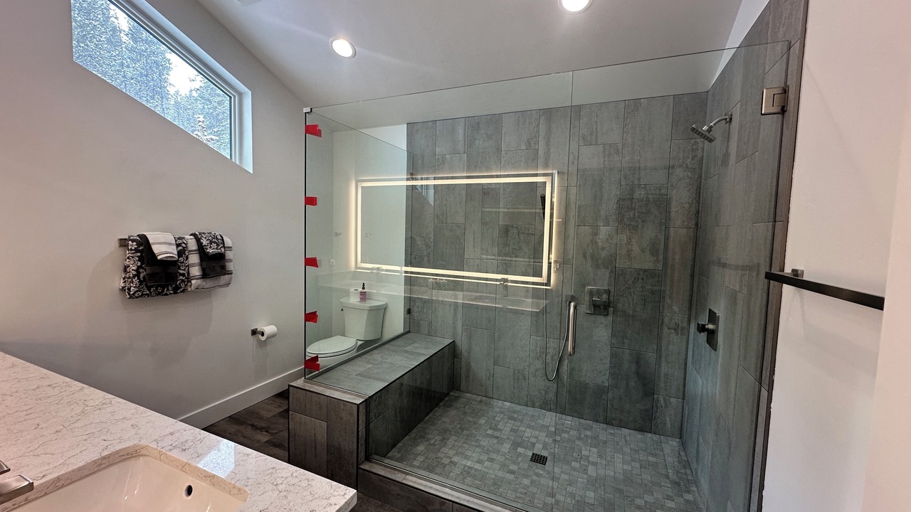 Photo of Bathroom in Warrior's Mark West