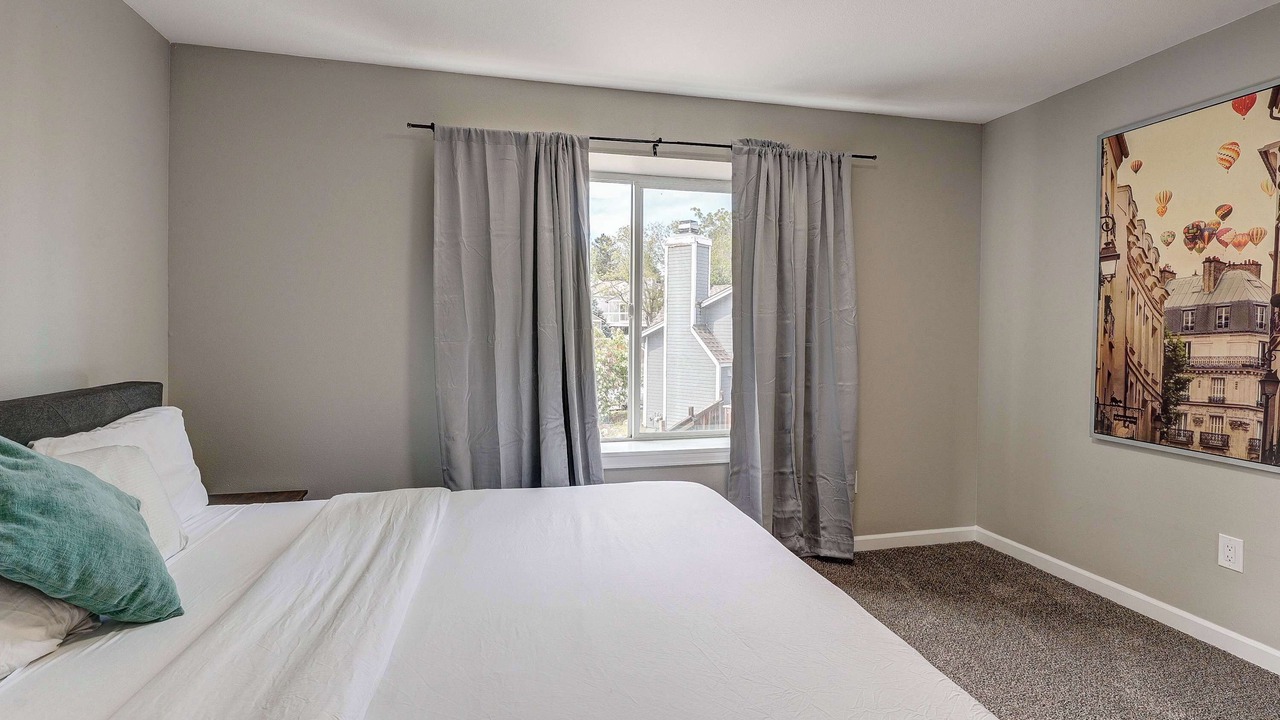 Photo of Bedroom in Aurora