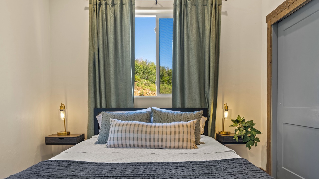 Photo of Bedroom in Glenwood Springs
