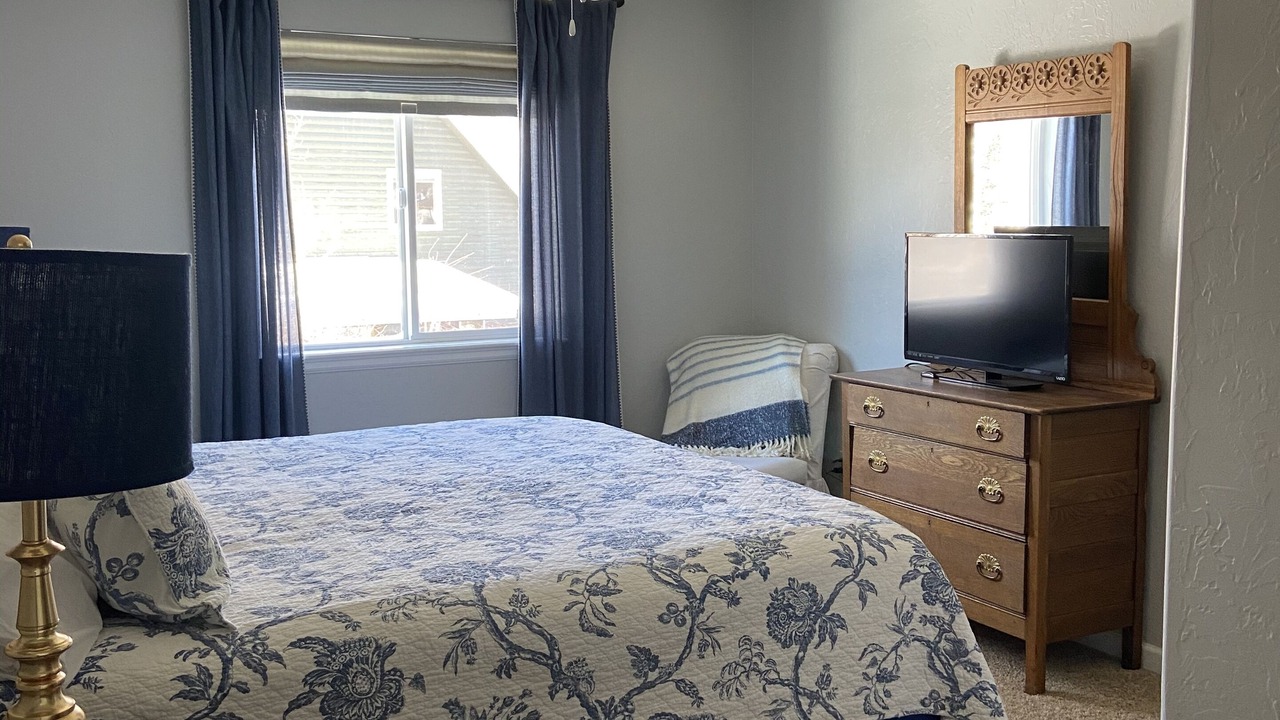 Photo of Bedroom in Gunnison