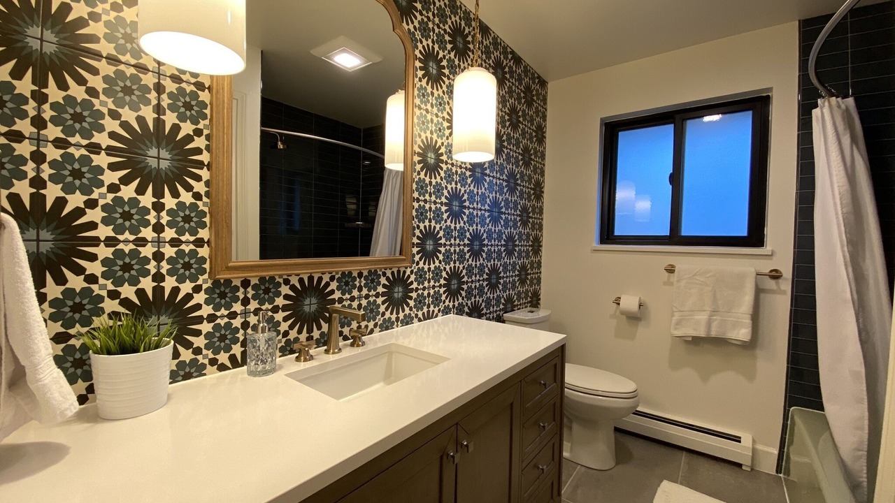 Photo of Bathroom in Highland Park