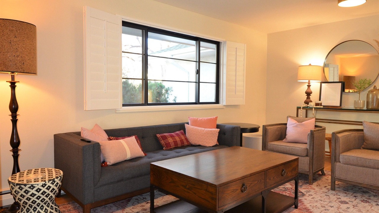 Photo of Livingroom in Highland Park