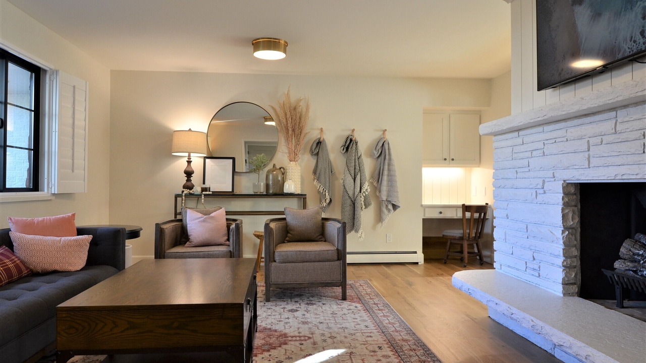 Photo of Livingroom in Highland Park