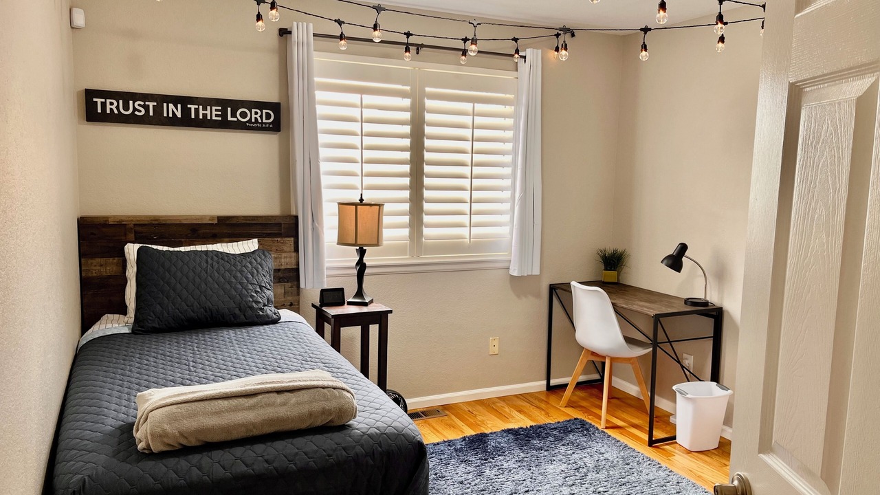 Photo of Bedroom in Highlands Ranch