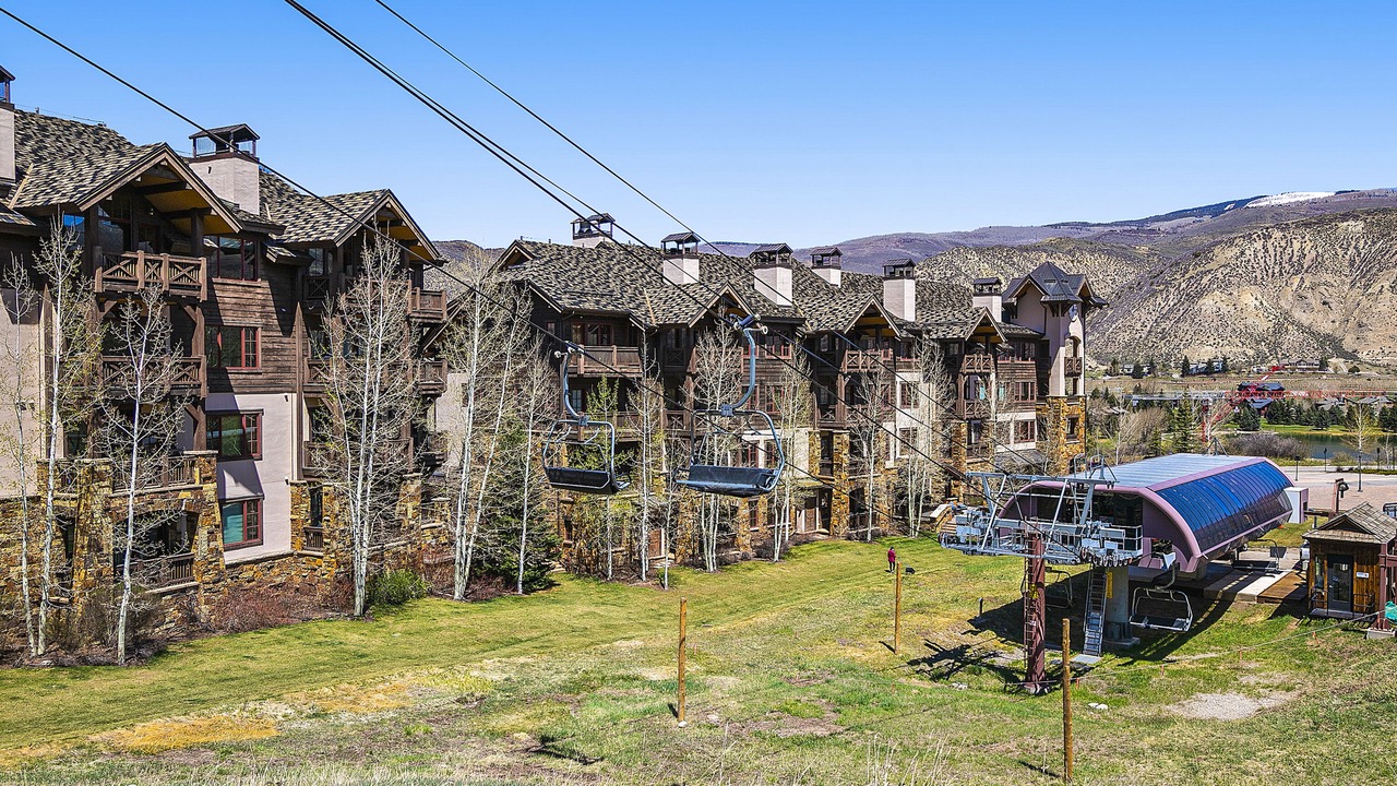 Photo of Outdoor in Avon