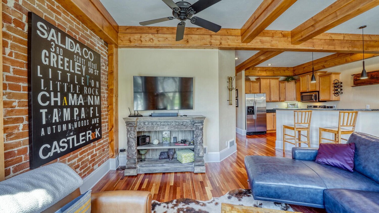 Photo of Livingroom in Salida
