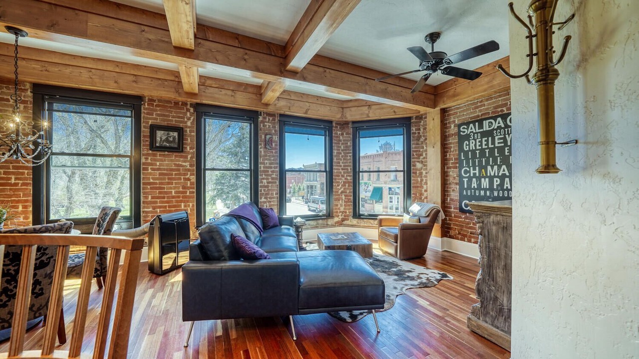 Photo of Livingroom in Salida