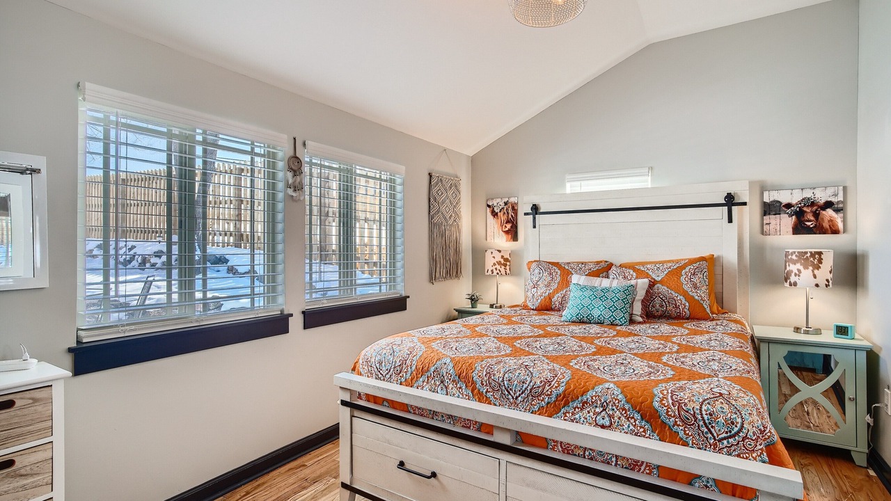 Photo of Bedroom in Golden