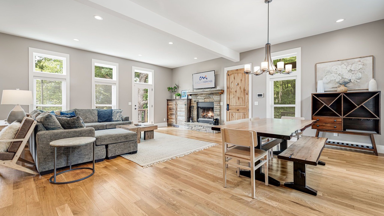 Photo of Livingroom in Black Mountain