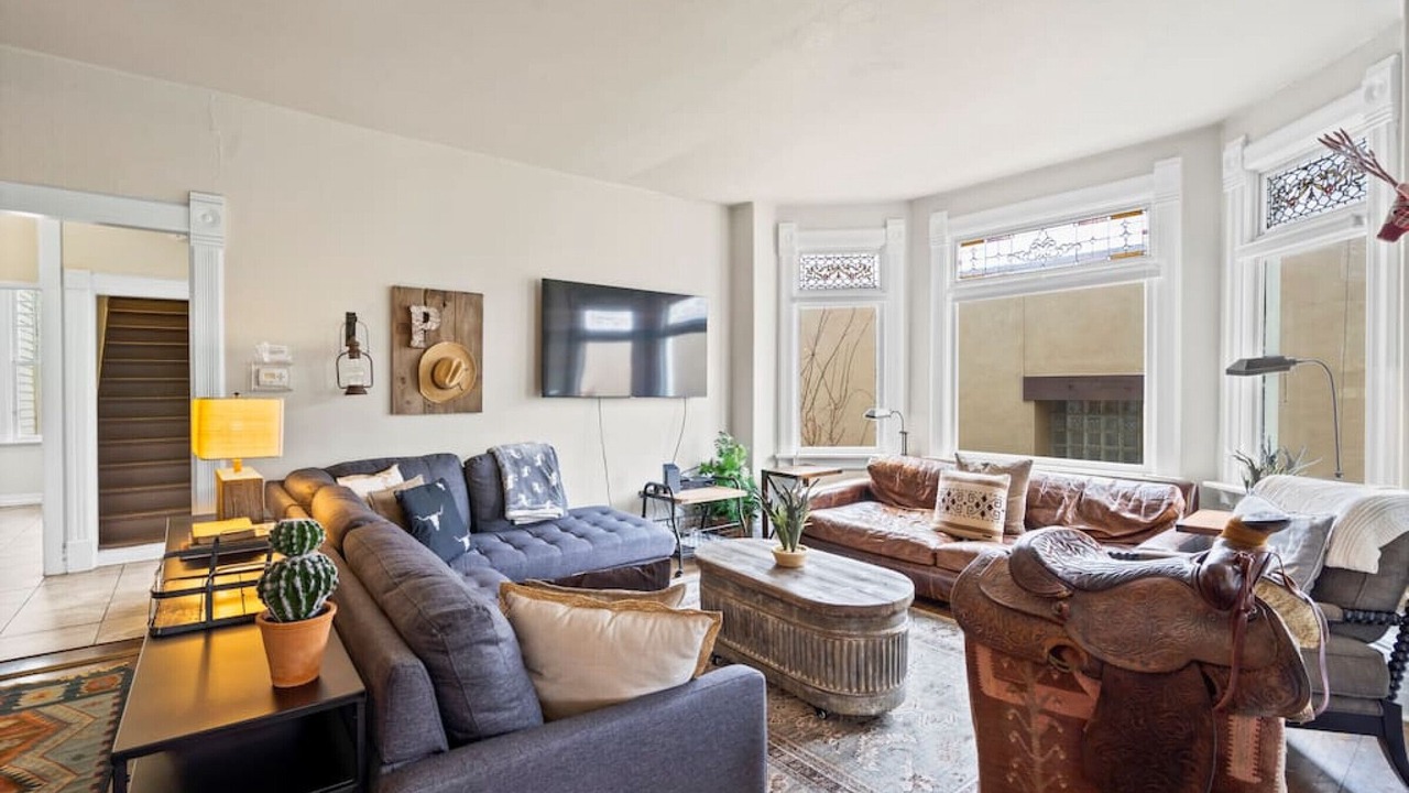 Photo of Livingroom in Downtown Colorado Springs