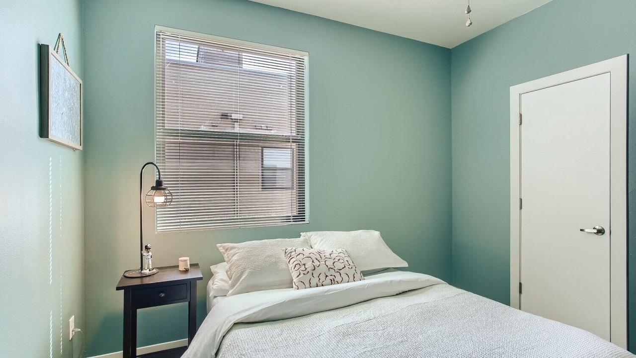 Photo of Bedroom in Ballpark