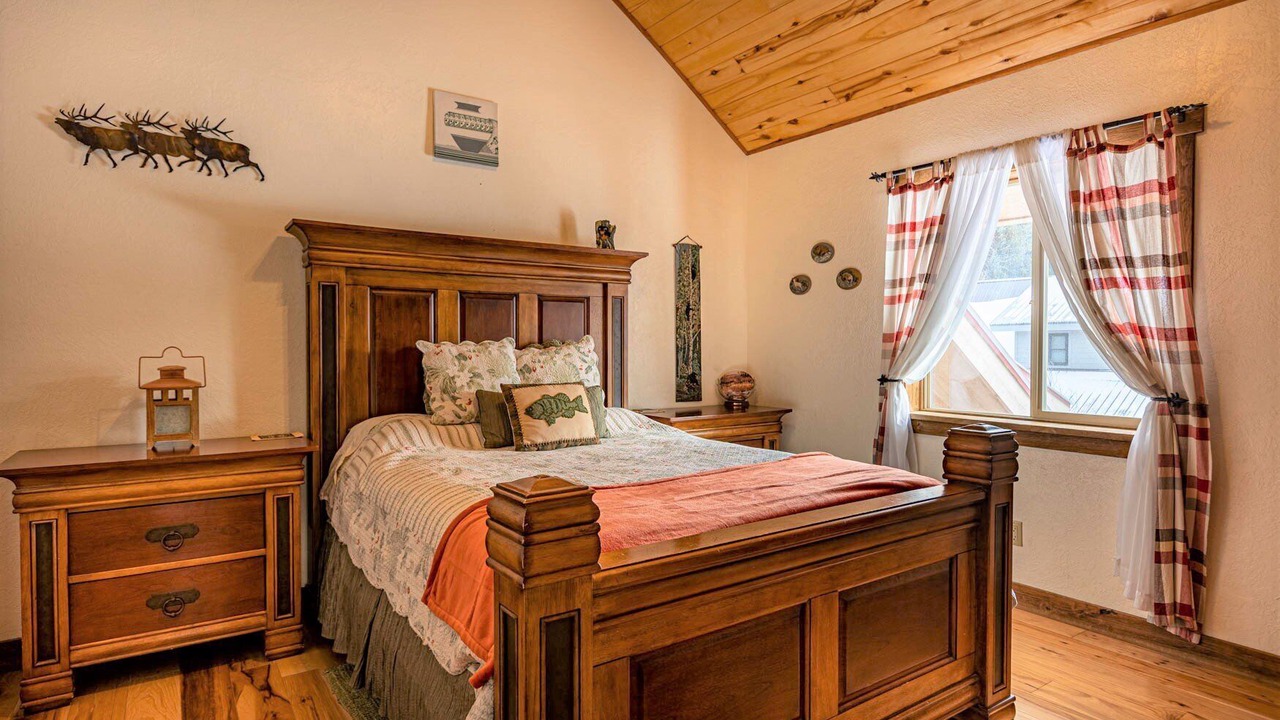 Photo of Bedroom in San Juan River Village