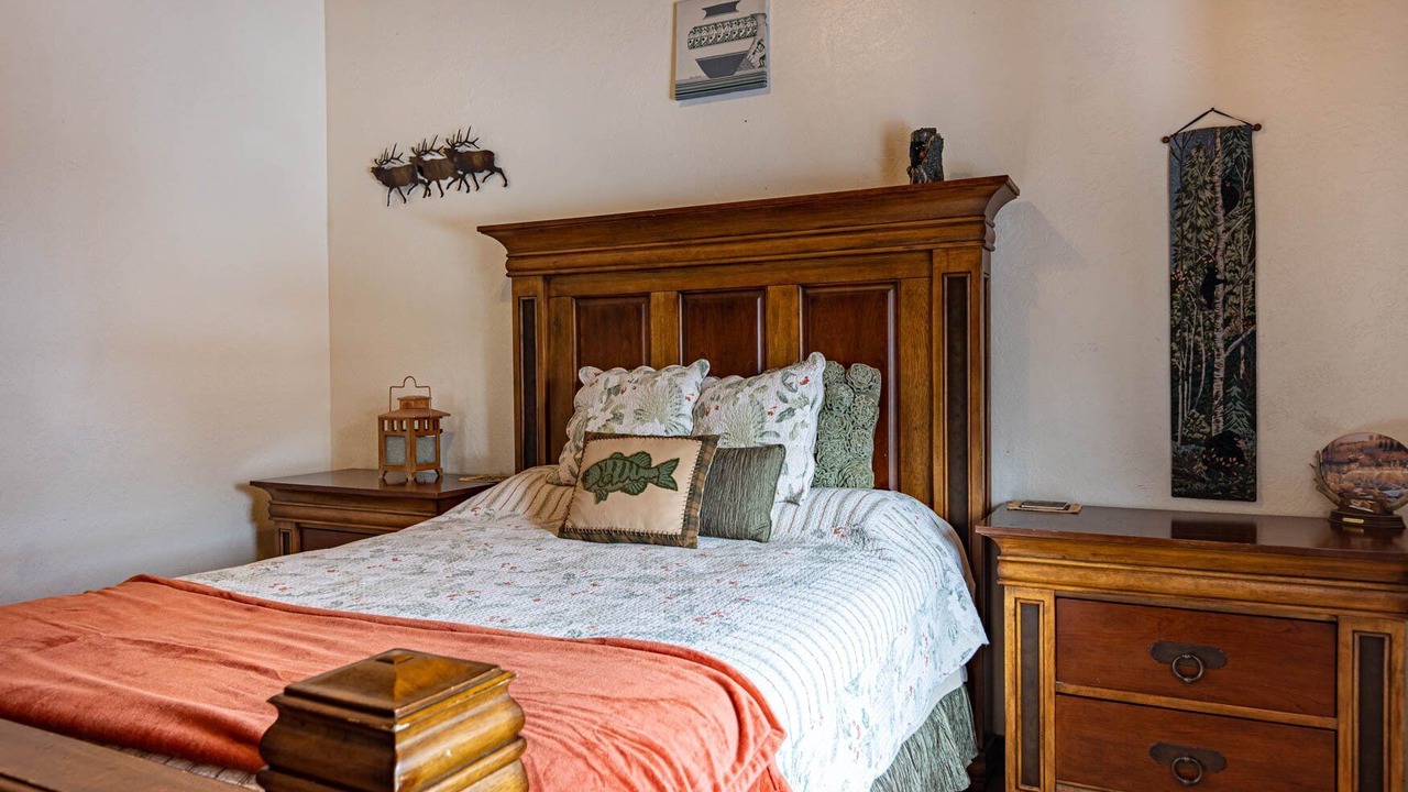 Photo of Bedroom in San Juan River Village