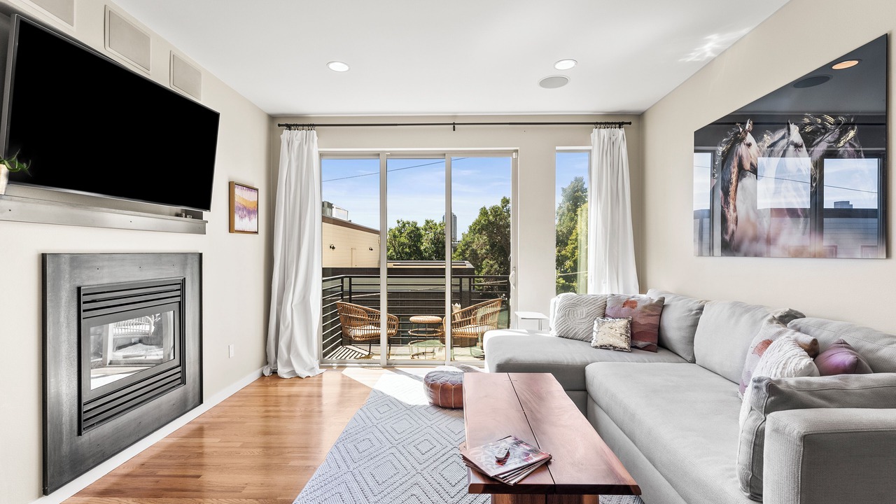 Photo of Livingroom in Highland