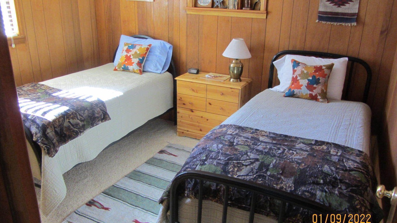 Photo of Bedroom in Ponderosa Pines