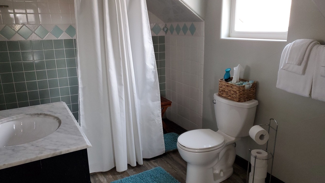 Photo of Bathroom in Golden