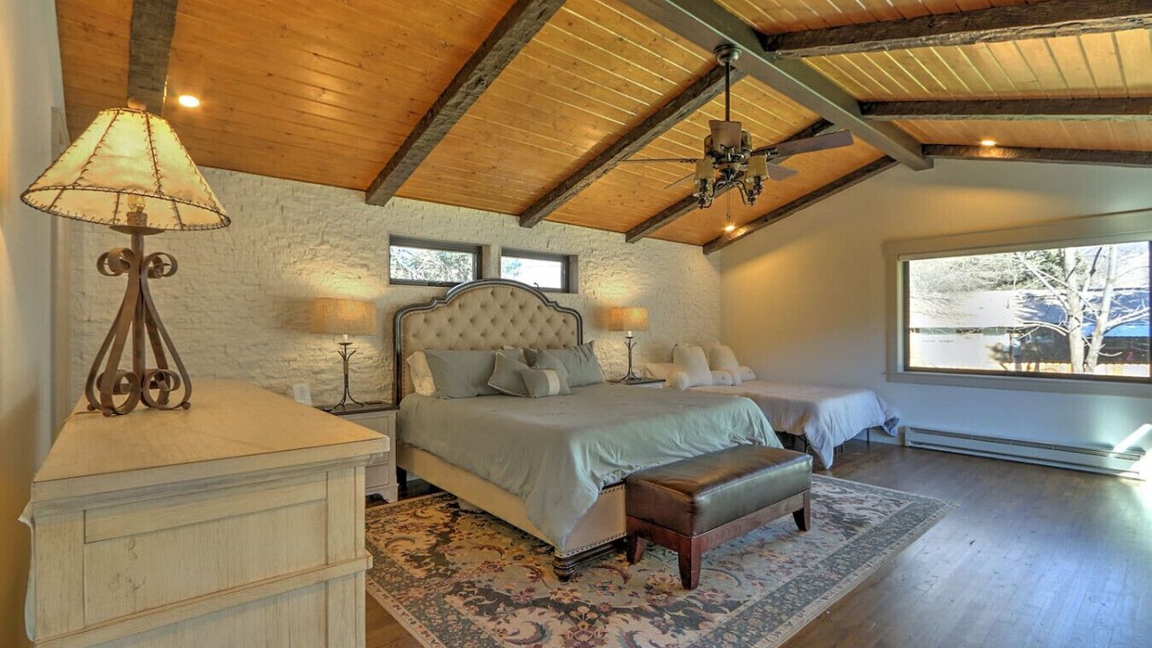Photo of Bedroom in Glenwood Springs