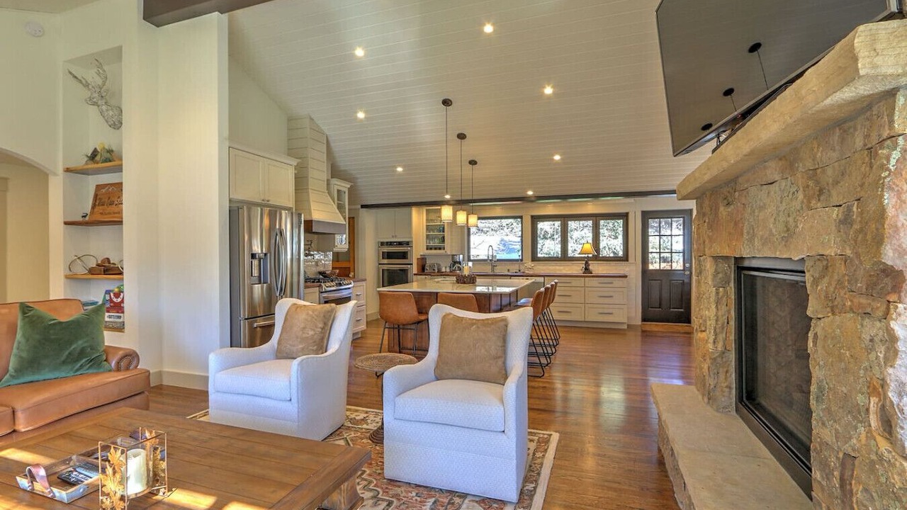 Photo of Livingroom in Glenwood Springs