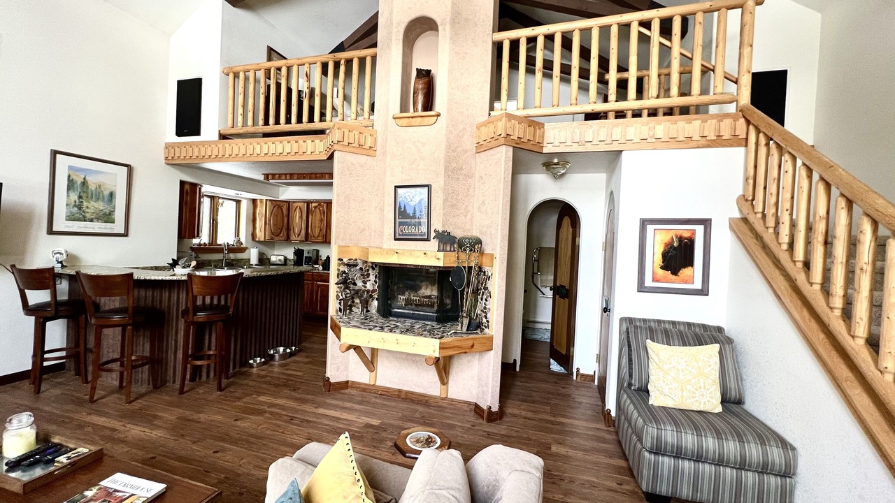 Photo of Livingroom in Valley of the Sun