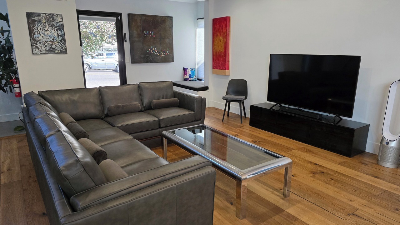 Photo of Livingroom in Englewood