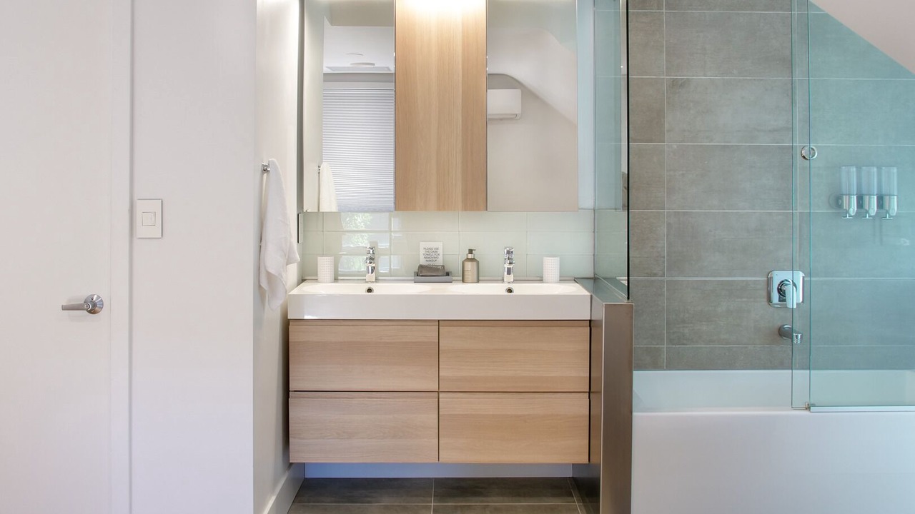 Photo of Bathroom in Englewood
