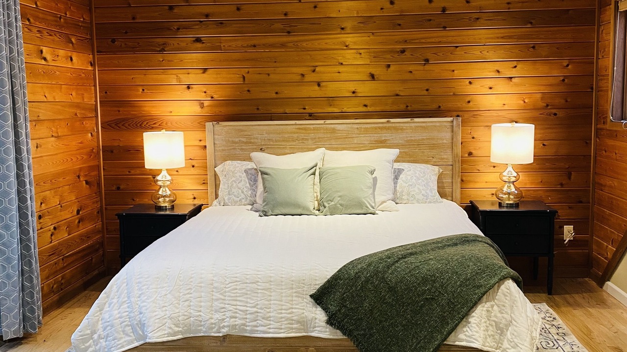Photo of Bedroom in Golden
