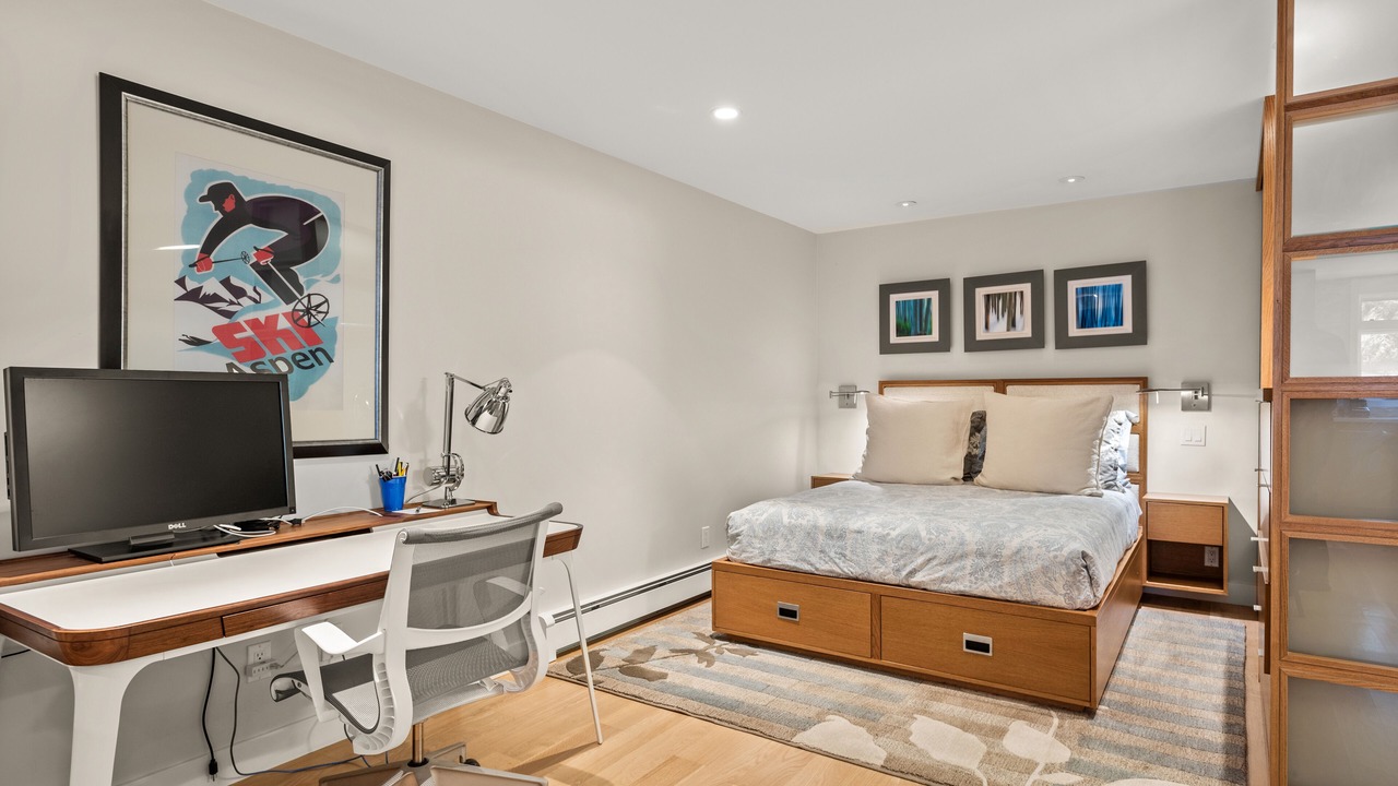 Photo of Bedroom in Aspen