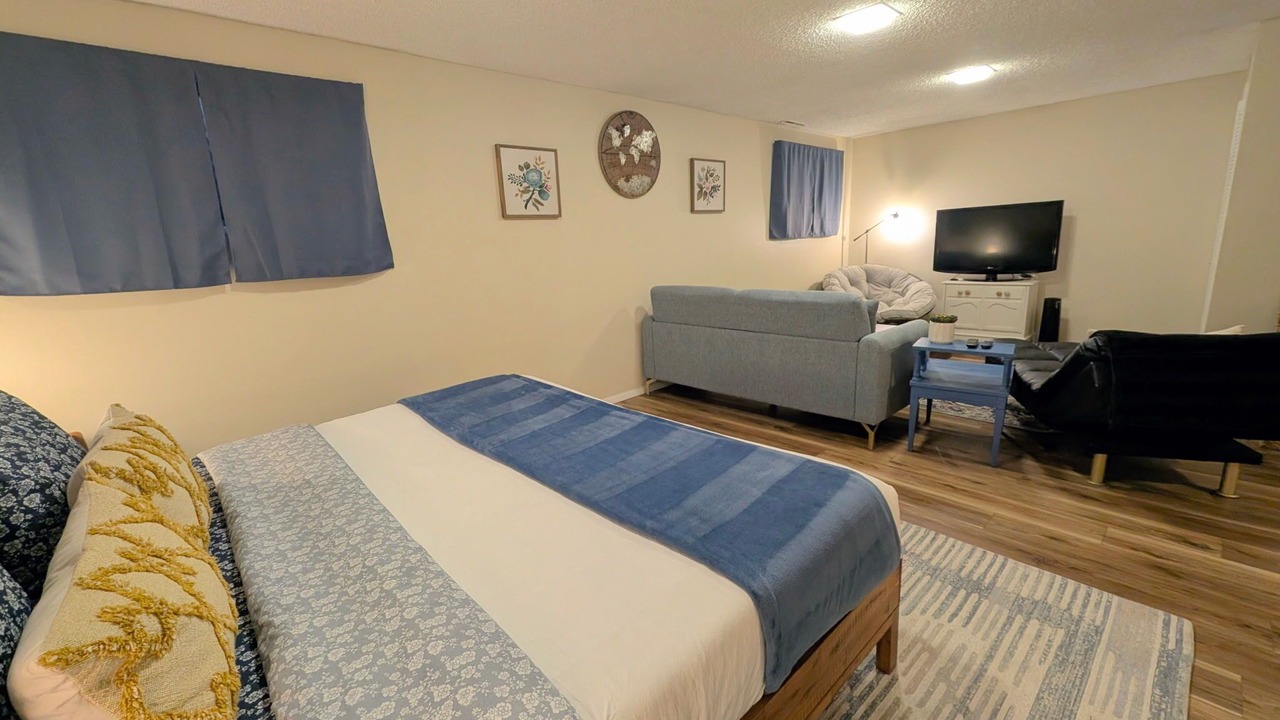Photo of Bedroom in West Colorado Springs