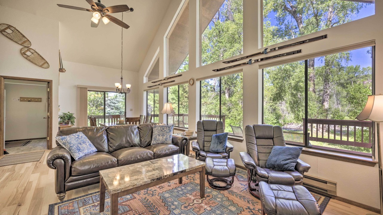 Photo of Livingroom in San Juan River Village