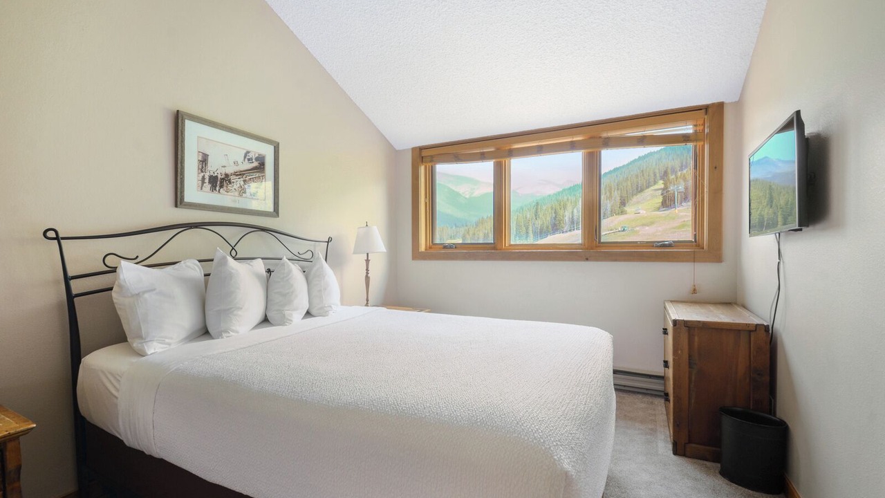 Photo of Bedroom in Copper Mountain Village
