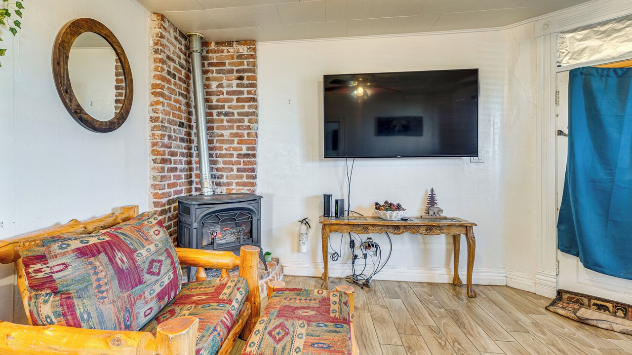 Photo of Livingroom in Canon City