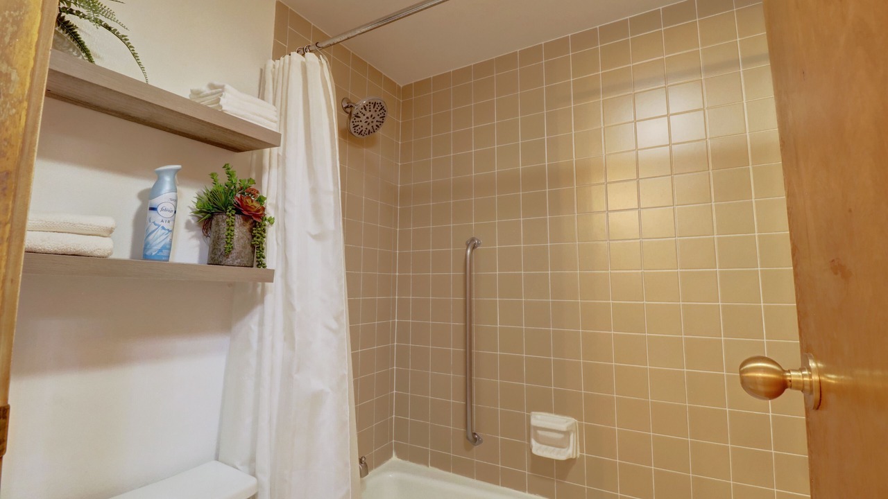 Photo of Bathroom in Copper Mountain Village