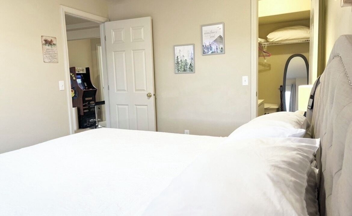 Photo of Bedroom in Gleneagle