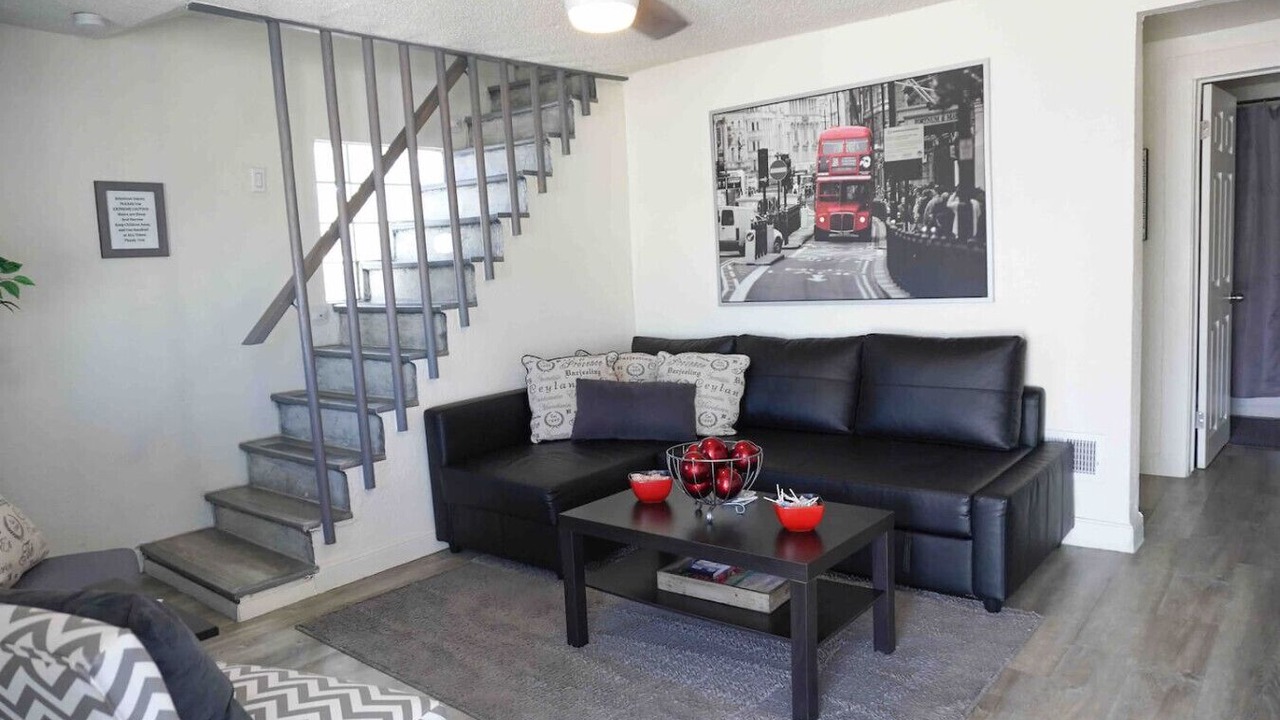 Photo of Livingroom in Berkley