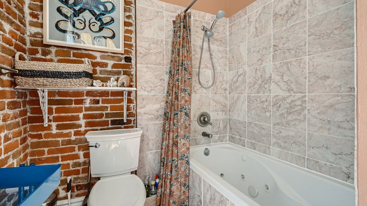 Photo of Bathroom in Platt Park