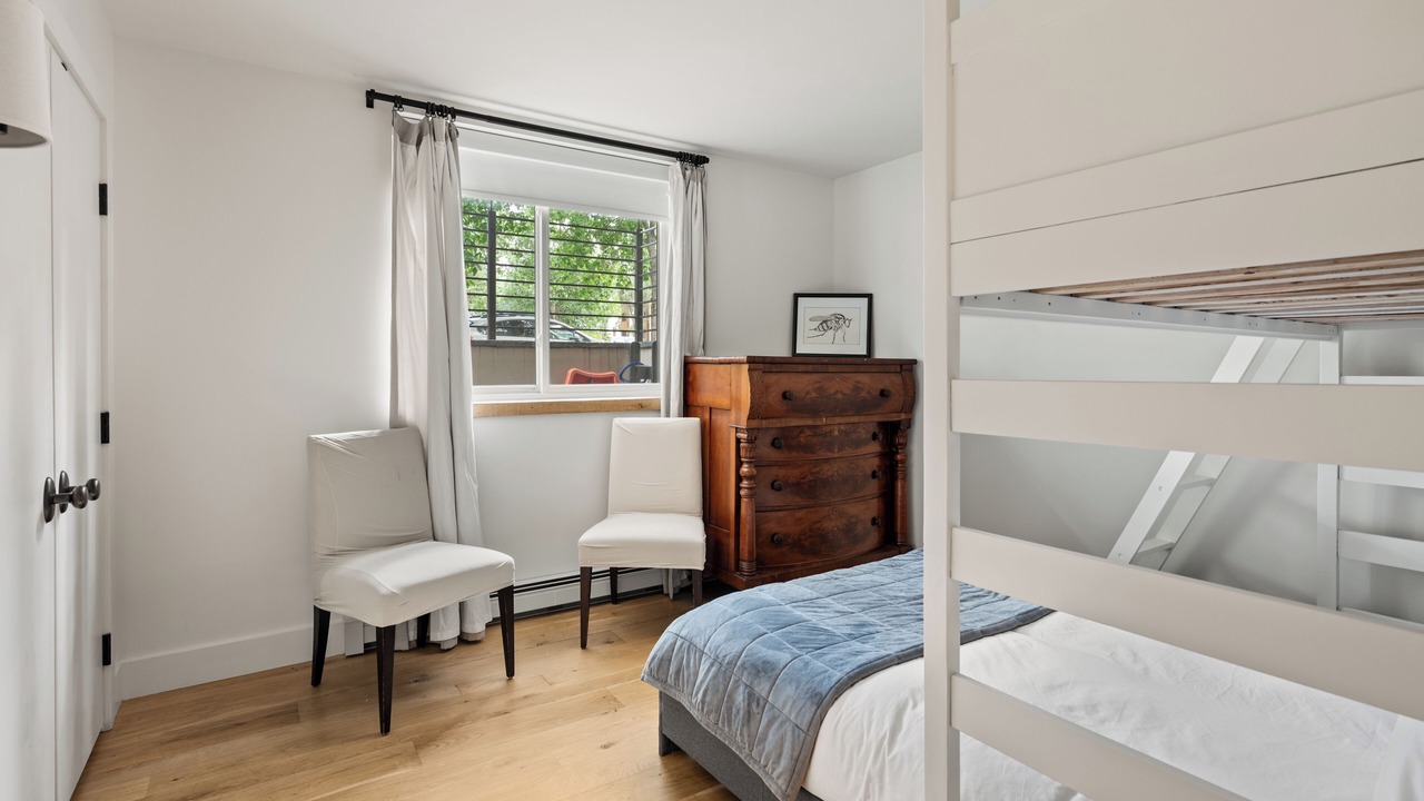 Photo of Bedroom in West End