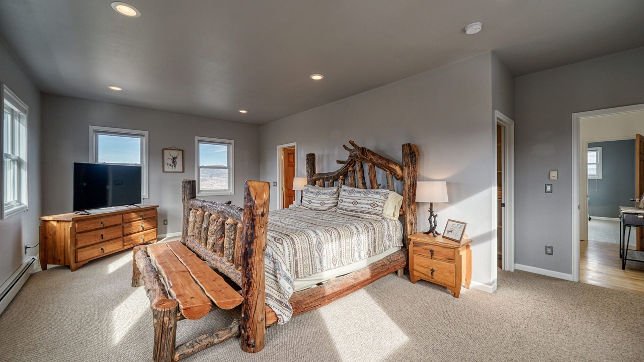 Photo of Bedroom in Salida
