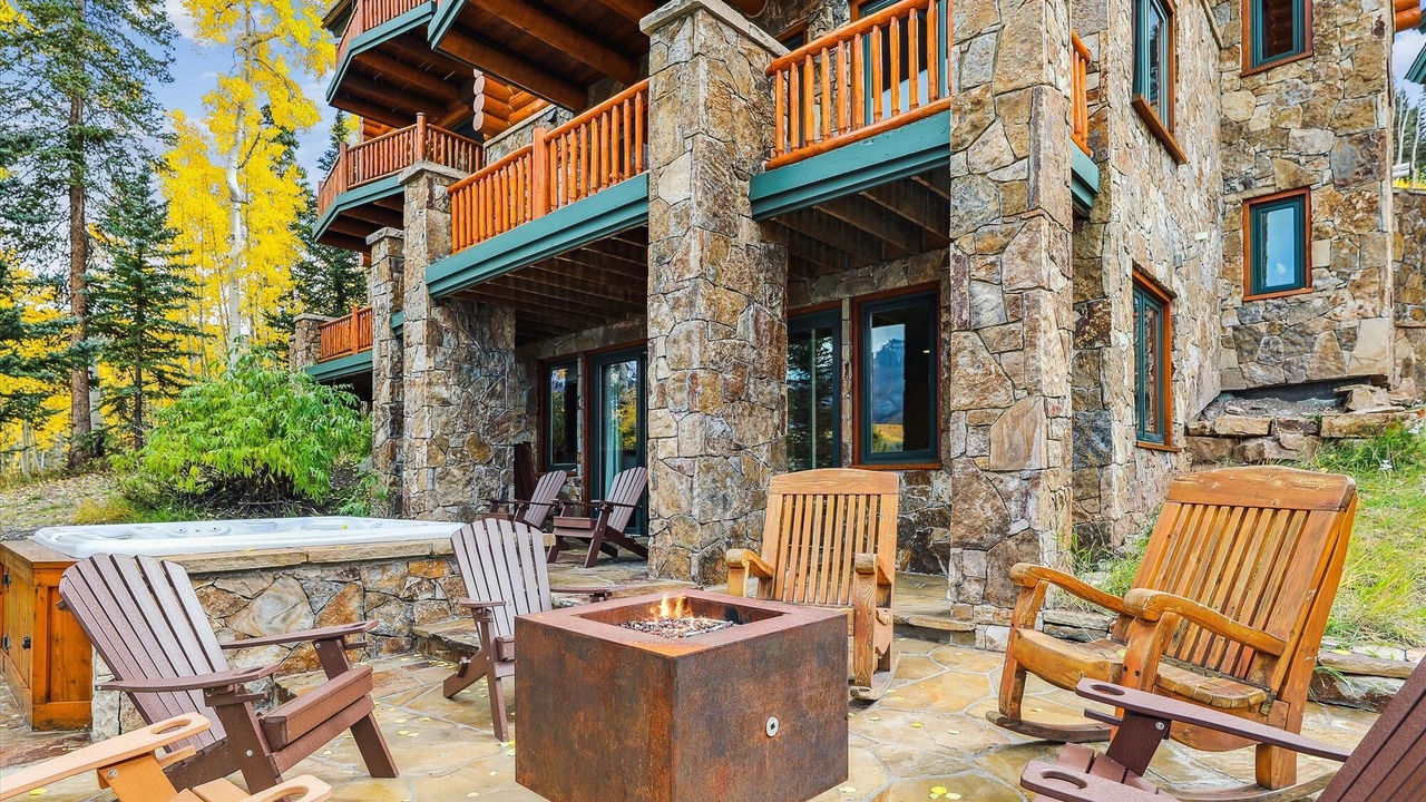 Photo of Outdoor in Mountain Village