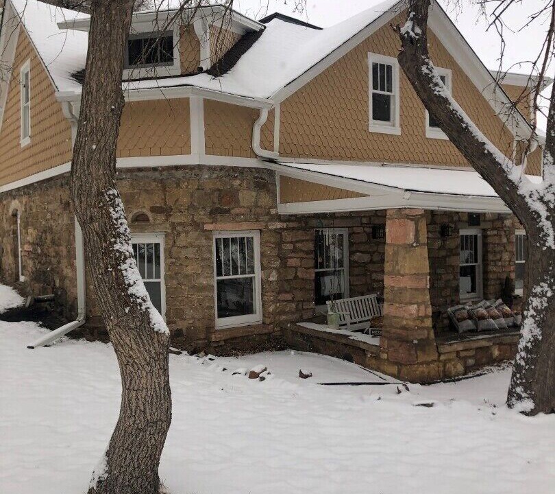 Photo of Outdoor in Golden