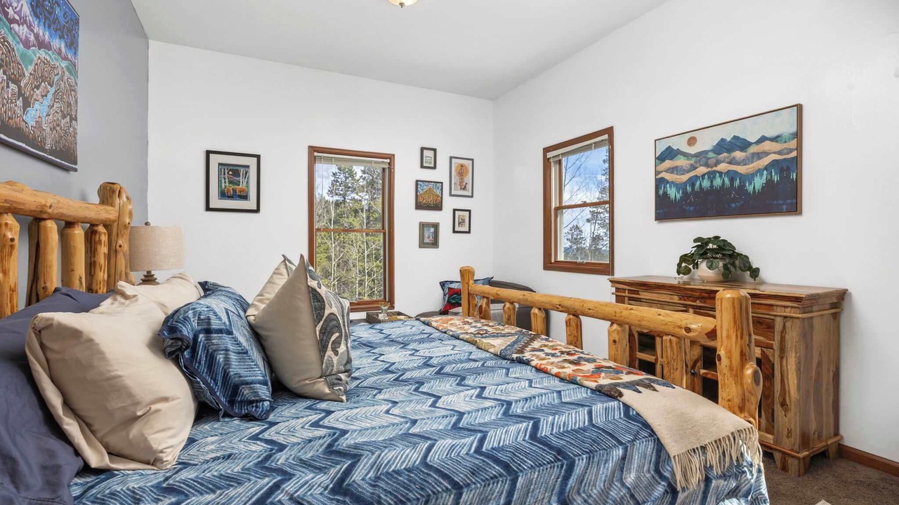 Photo of Bedroom in Black Hawk
