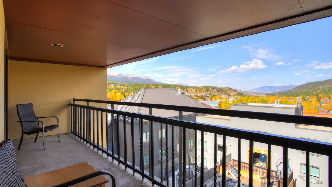 Photo of Patio Balcony in Peak 9