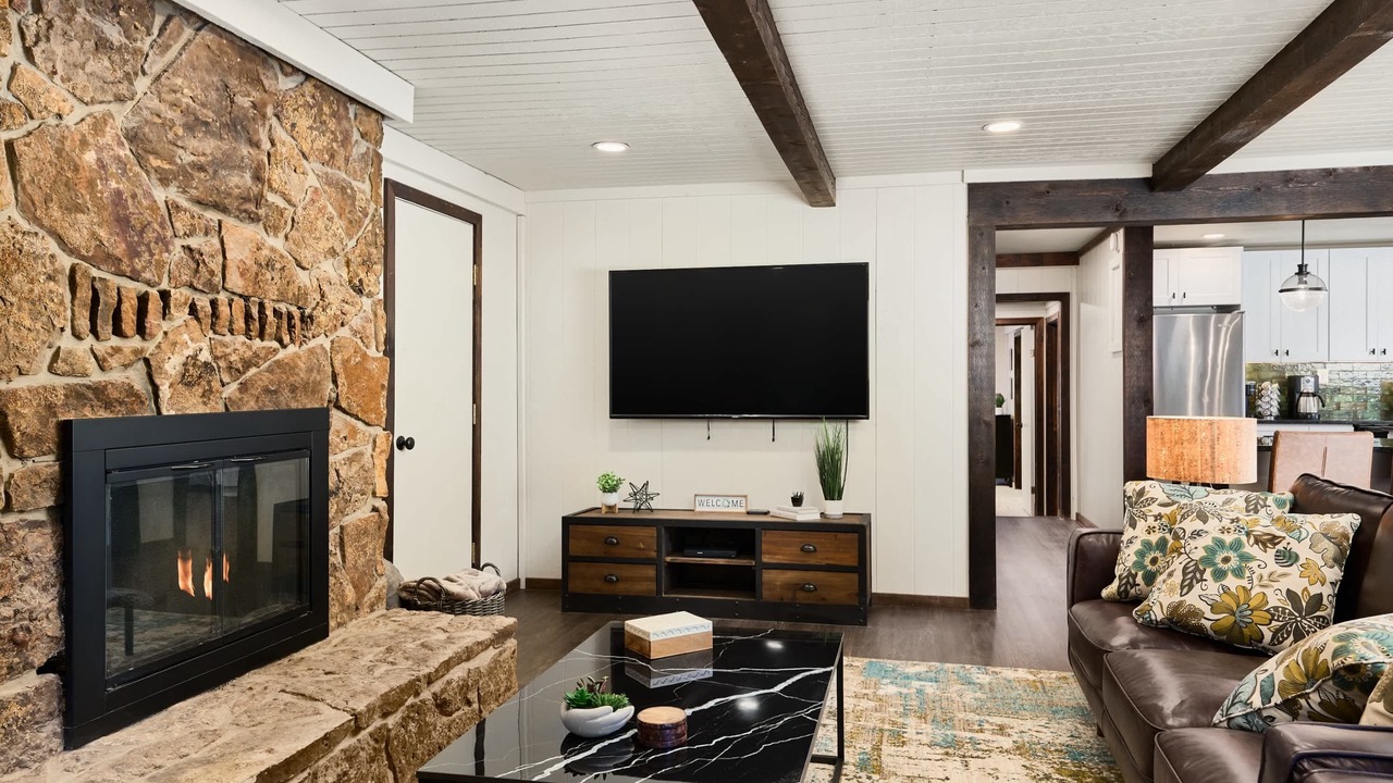 Photo of Livingroom in Woodland Park