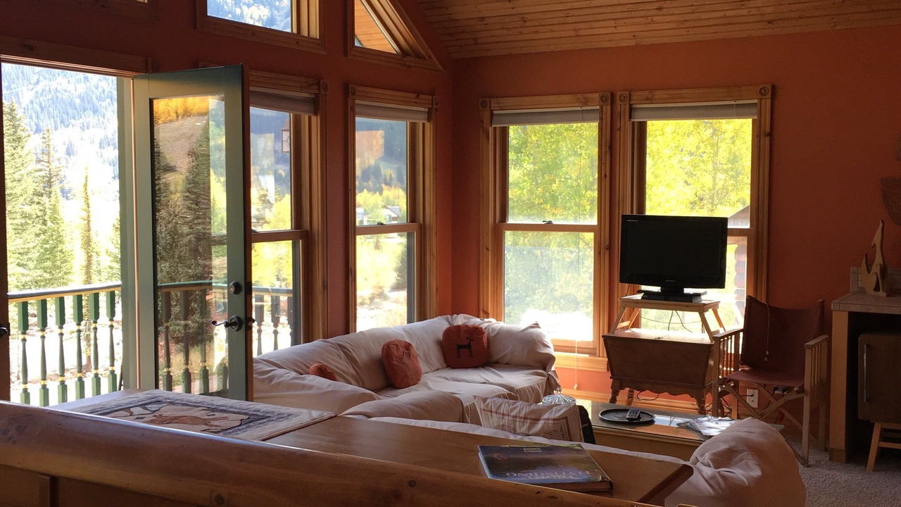 Photo of Livingroom in Silverton