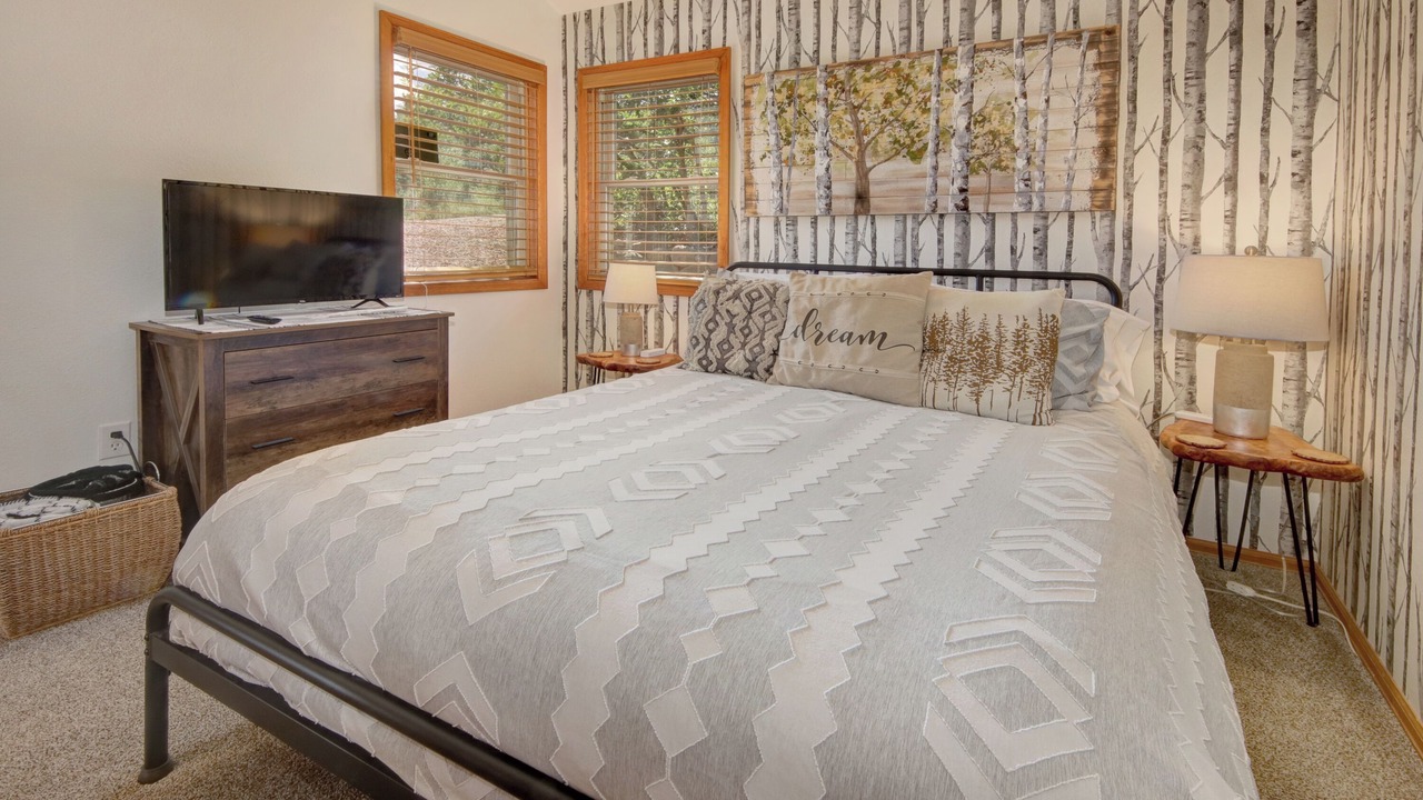 Photo of Bedroom in West Colorado Springs